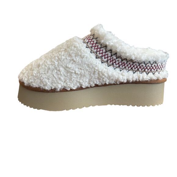 Womans platform slippers - Picture 6 of 8